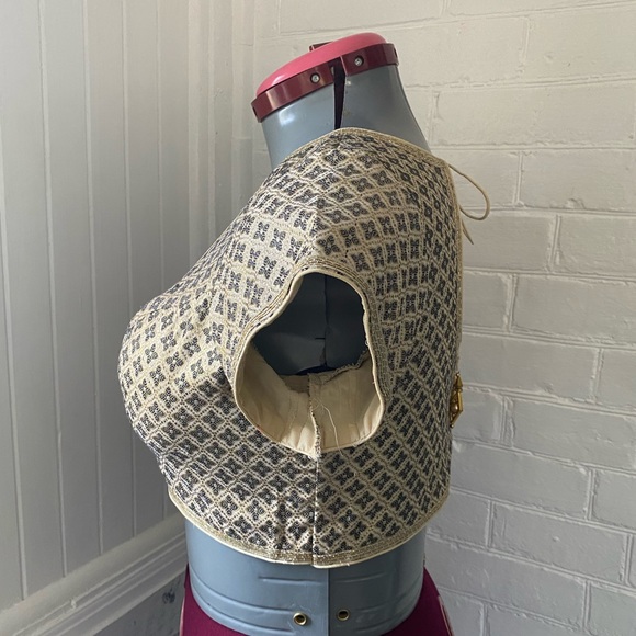 Beautiful 🤩 golden corset style top. - Picture 2 of 5